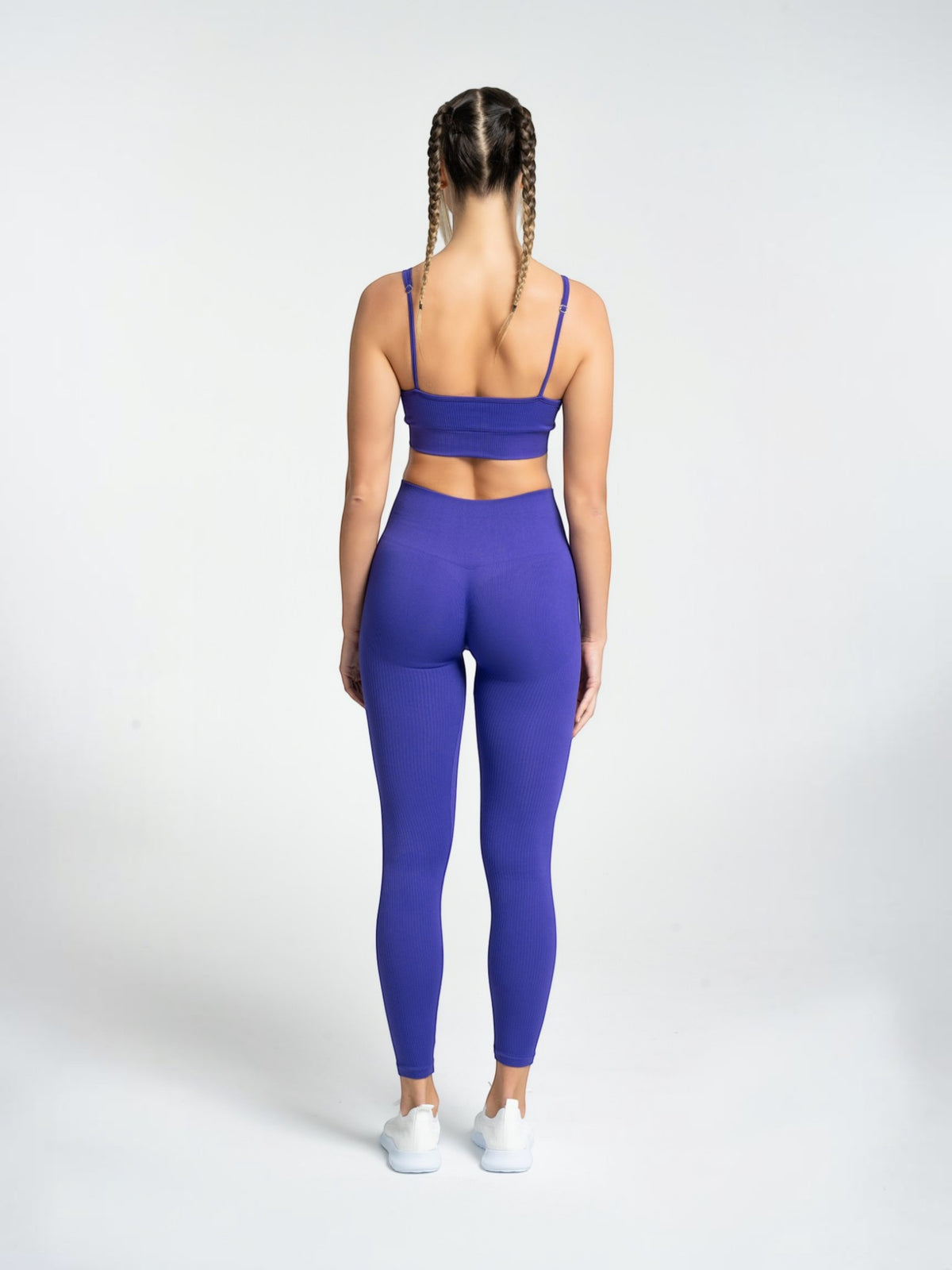 W-Flow Seamless V-Neck Adjustable Strap Ribbed 2-Piece Workout Set (Bra & Leggings)