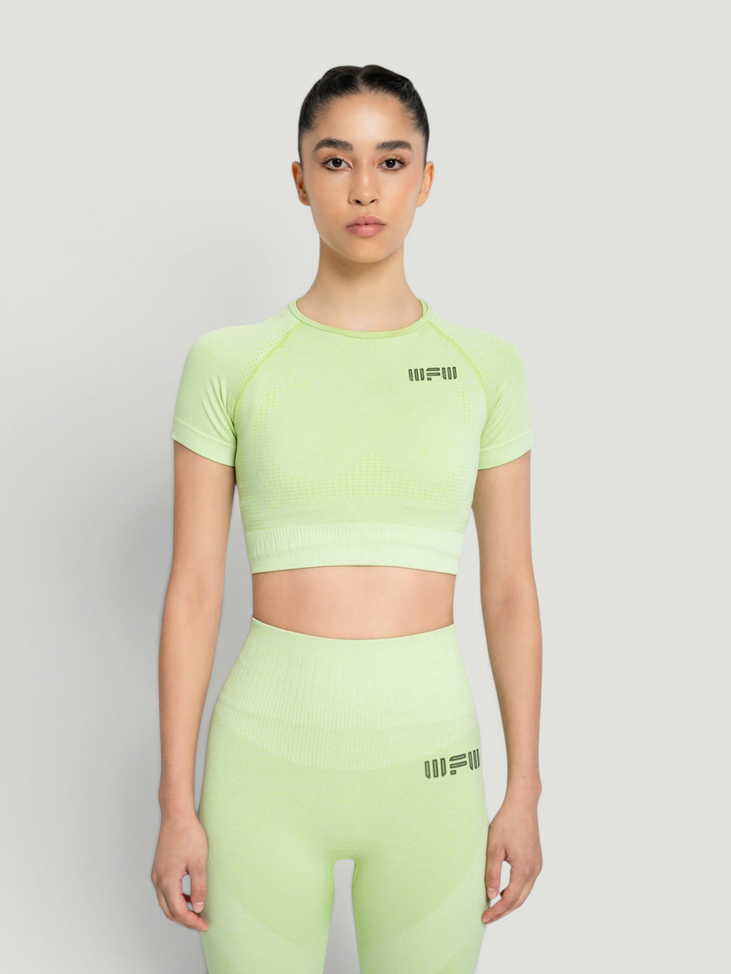 W-Aura Seamless Short Sleeve Crop Workout Top