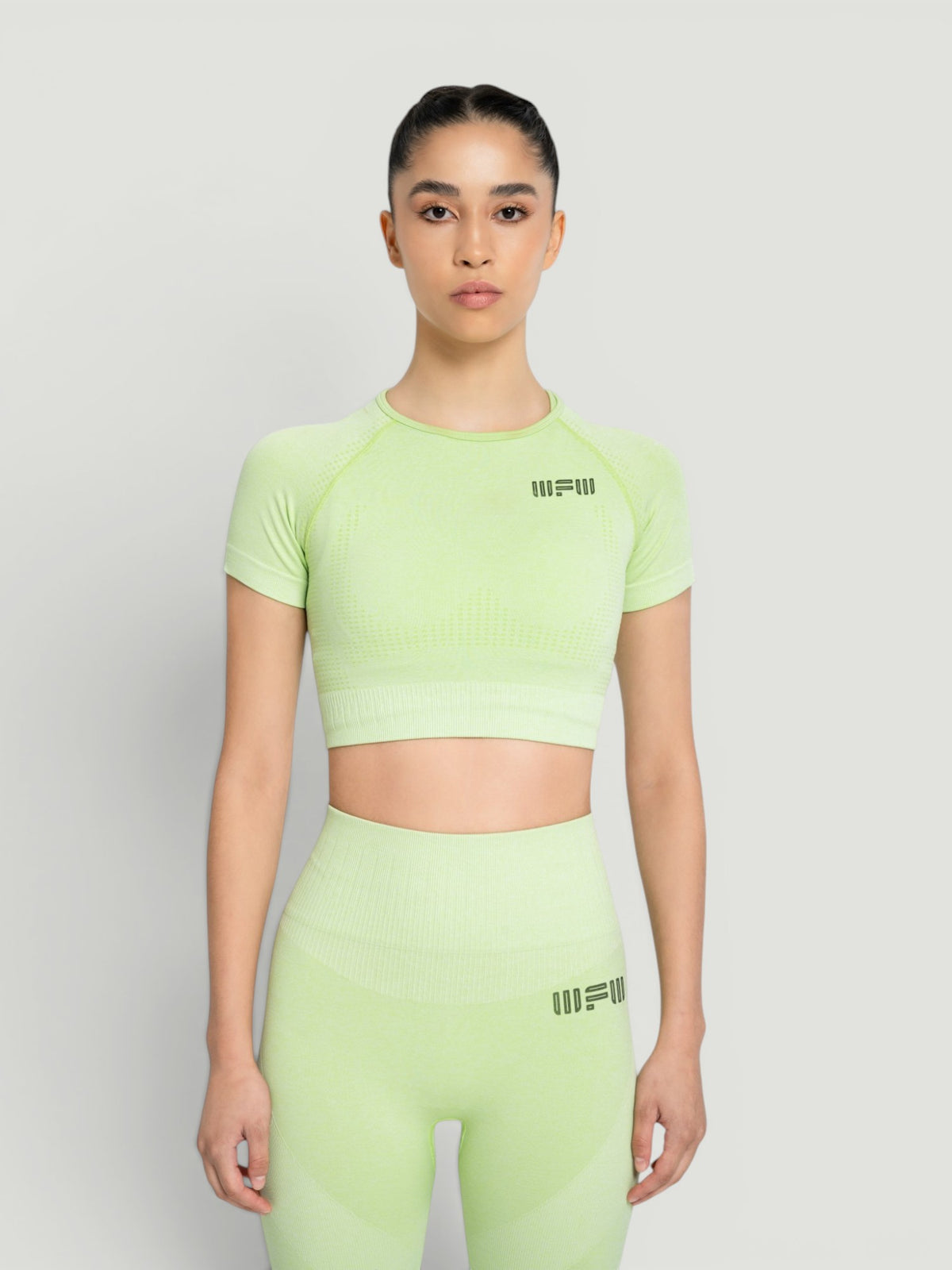 W-Aura Seamless Short Sleeve Crop Workout Top