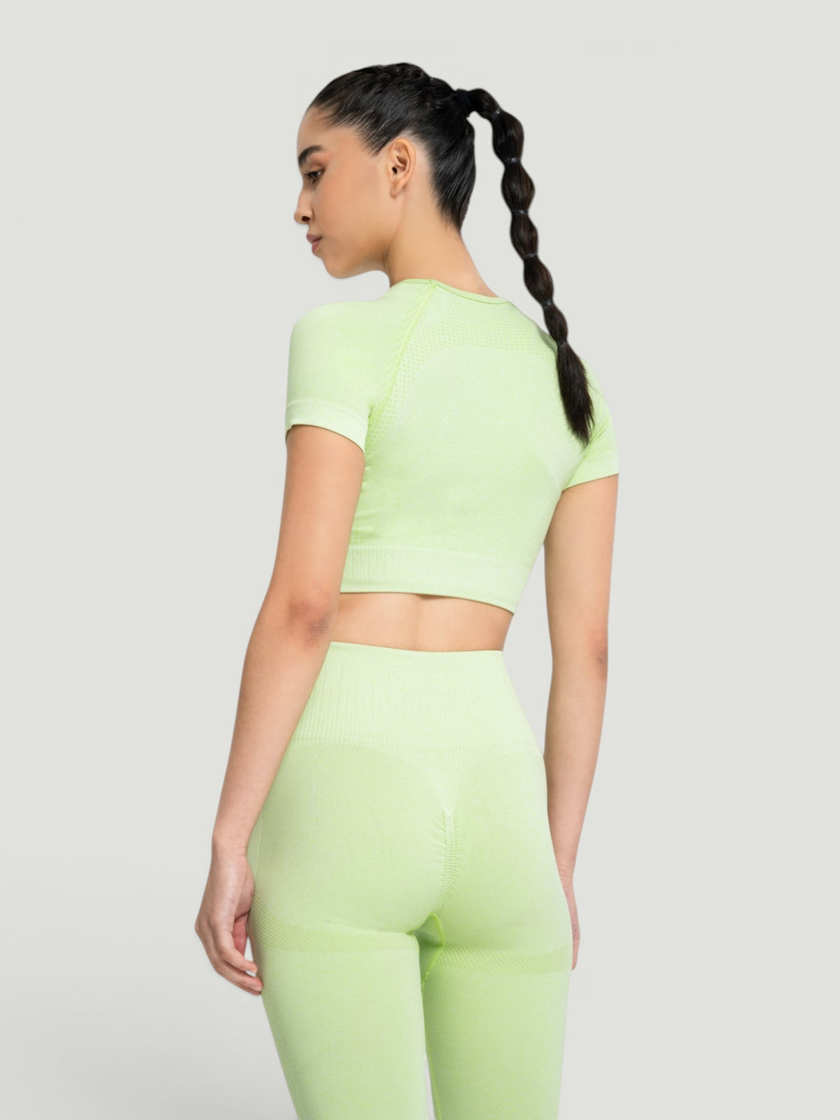 W-Aura Seamless Short Sleeve Crop Workout Top
