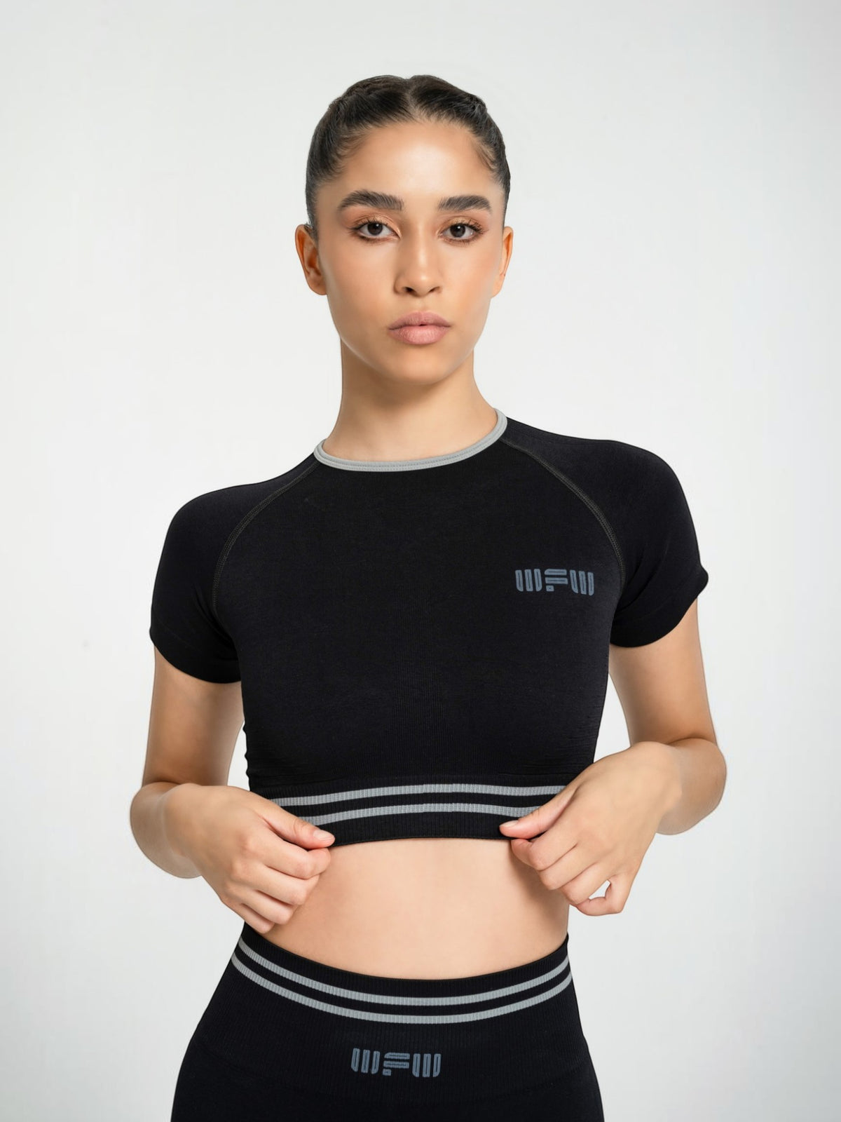 W-Circle Seamless Push-Up Striped Short Sleeve Crop Top