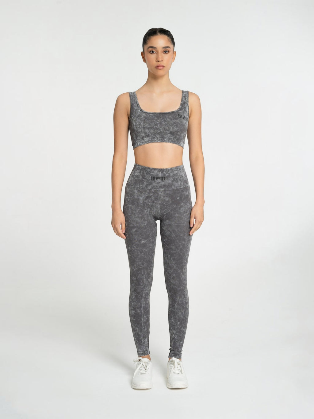 W-Pigment Color Seamless Set (Bra & Leggings)