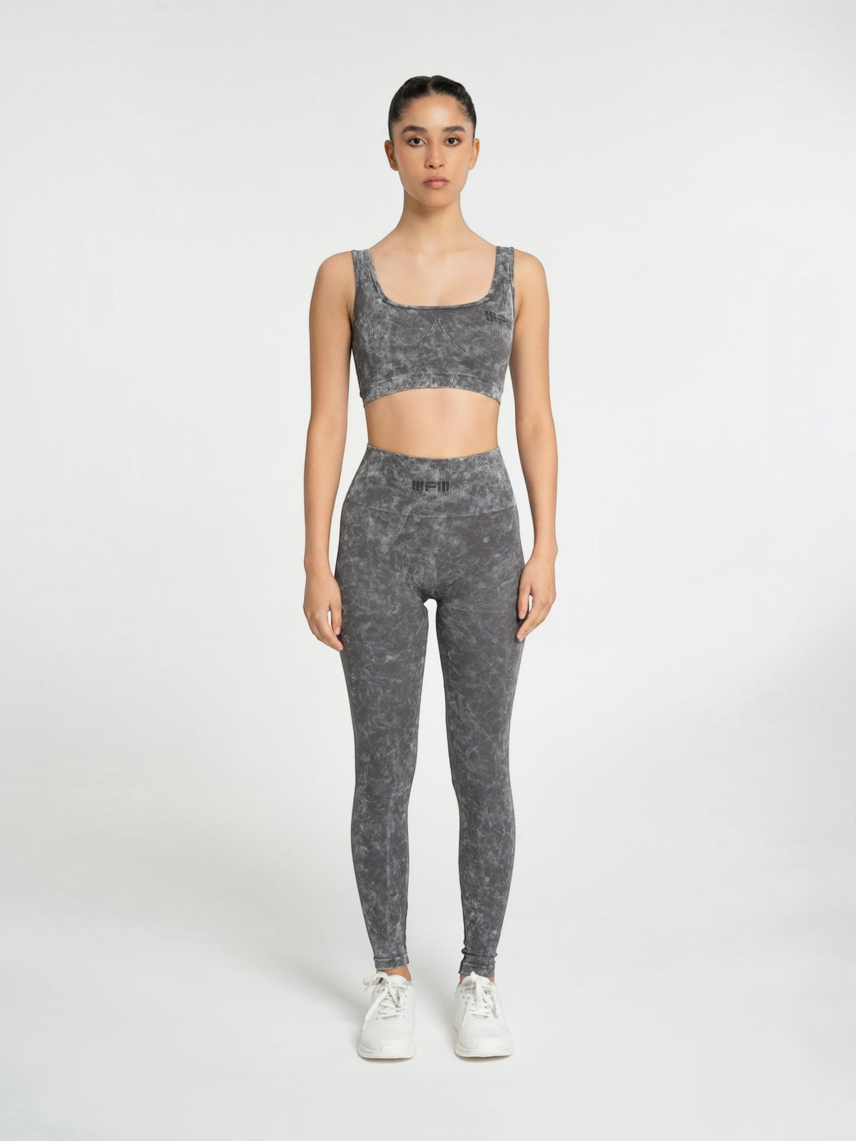W-Pigment Color Seamless Set (Bra & Leggings)