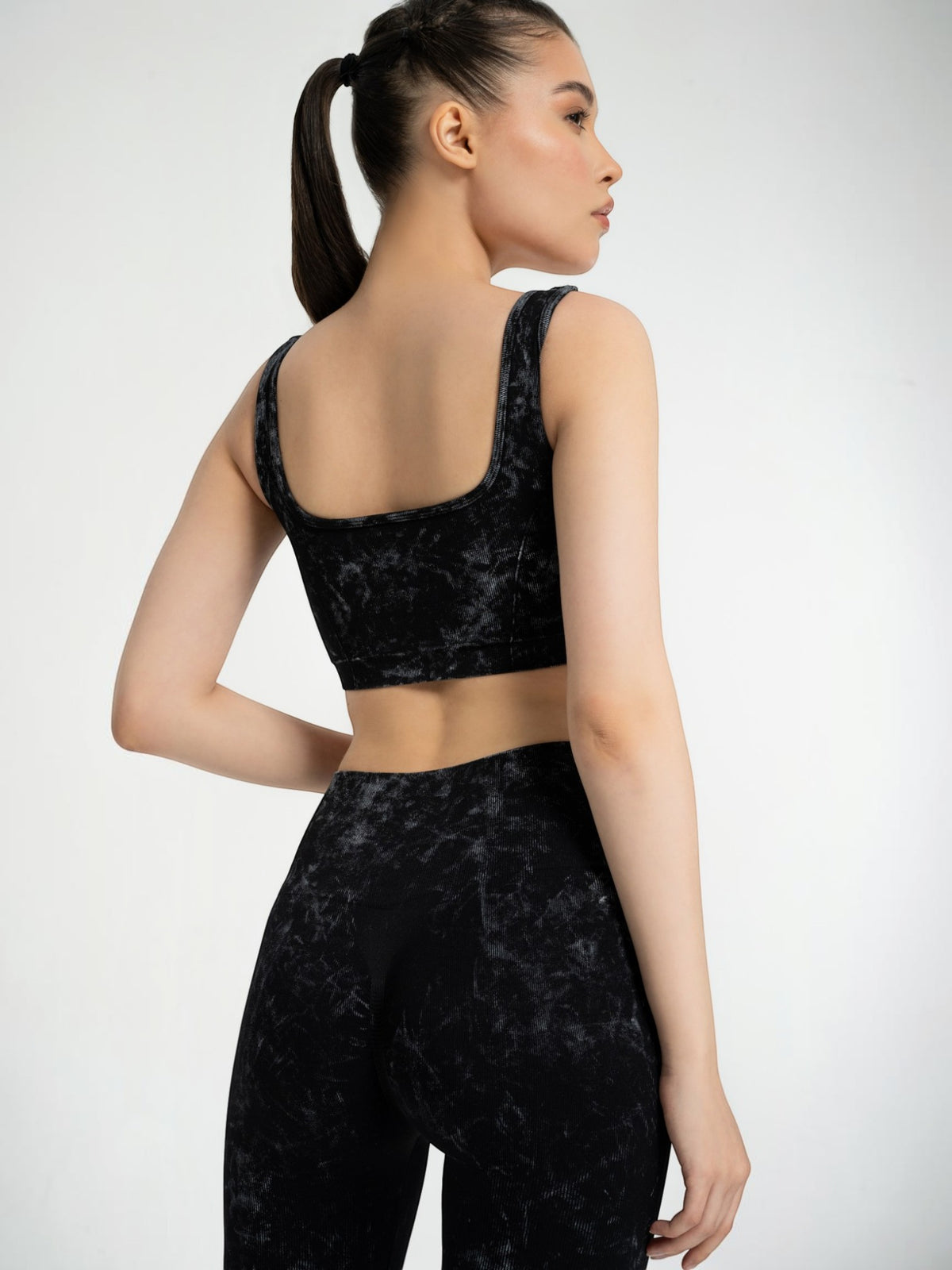 W-Pigment Color Seamless Set (Bra & Leggings)