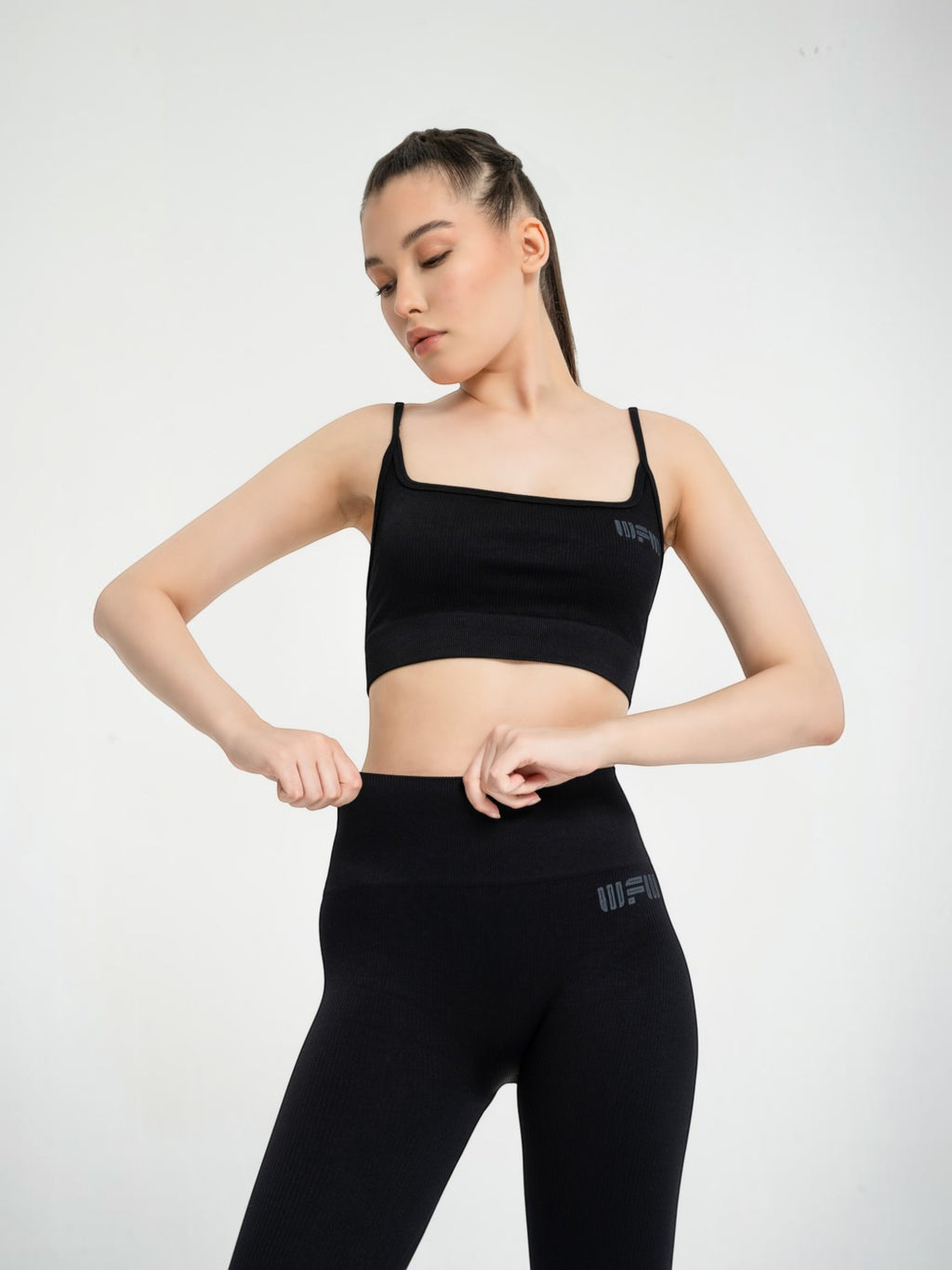 W-Comford Duo Seamless Push-Up Ribbed 2-Piece Workout Set (Bra & Leggings)