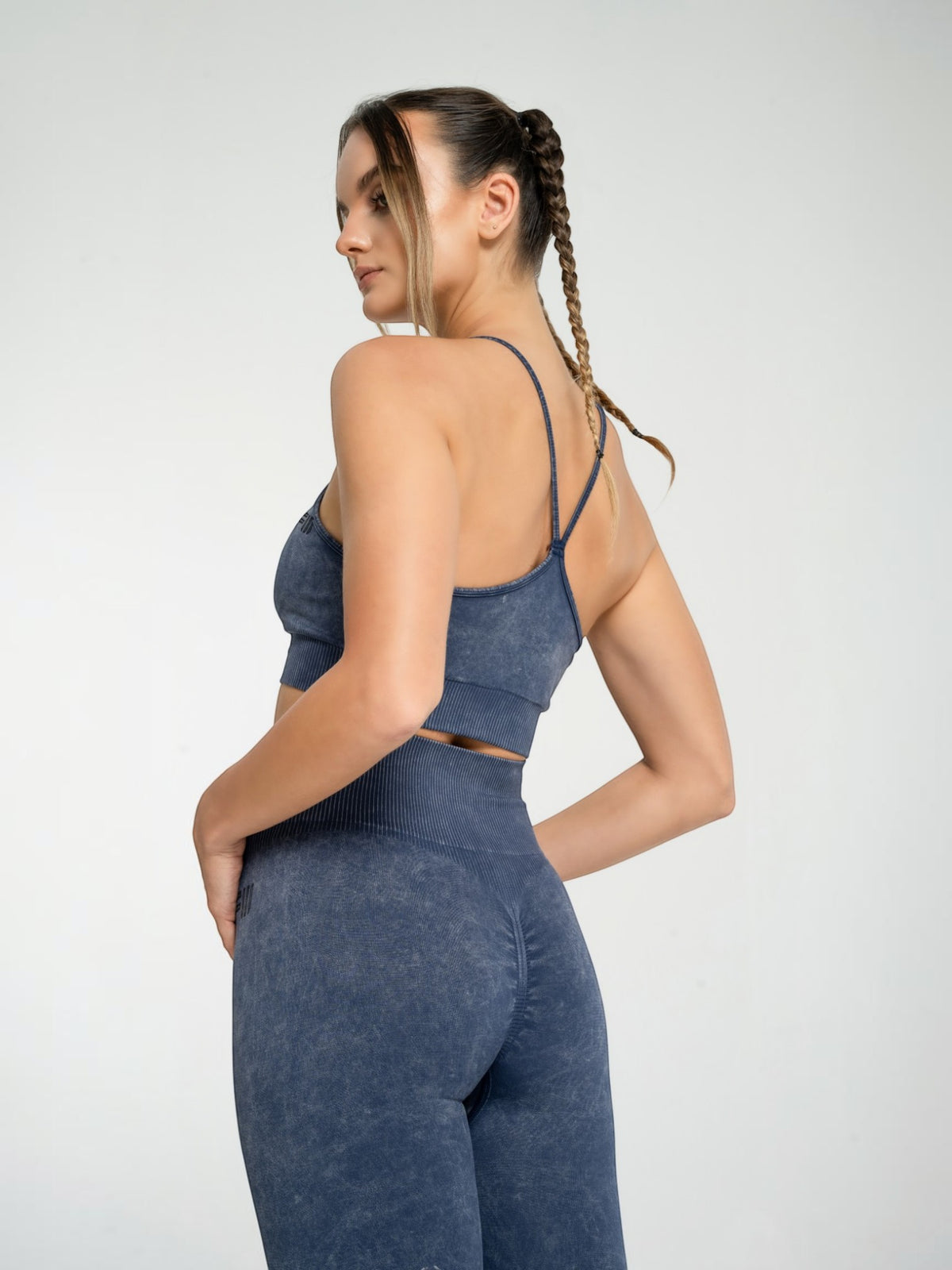 W-Wash Seamless Acid Wash Push-Up Workout Set (Bra & Leggings)
