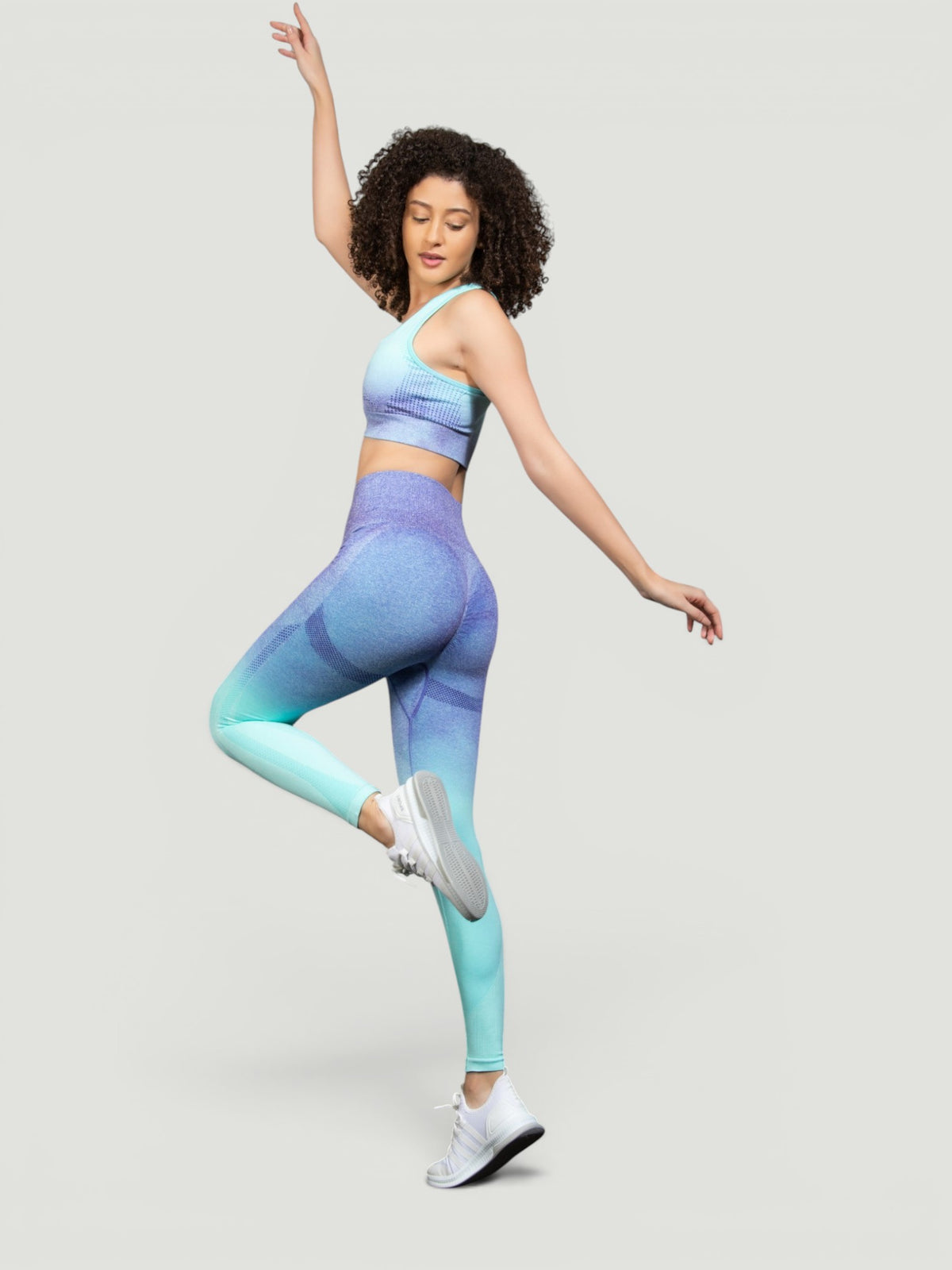 W-Touch Gradient Seamless Push-Up Workout Set (Bra & Leggings)