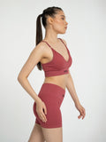 W-Neck Seamless V-Neck Adjustable Strap Ribbed 2-Piece Workout Shorts Set (Bra & Biker Shorts)