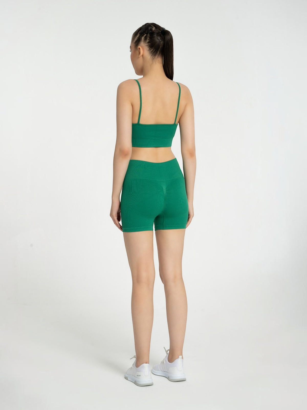 W-Neck Seamless V-Neck Adjustable Strap Ribbed 2-Piece Workout Shorts Set (Bra & Biker Shorts)