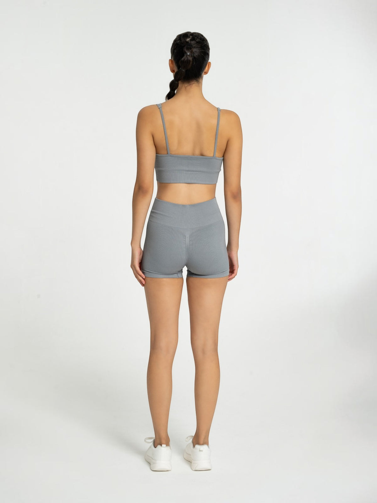 W-Neck Seamless V-Neck Adjustable Strap Ribbed 2-Piece Workout Shorts Set (Bra & Biker Shorts)
