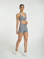 W-Neck Seamless V-Neck Adjustable Strap Ribbed 2-Piece Workout Shorts Set (Bra & Biker Shorts)