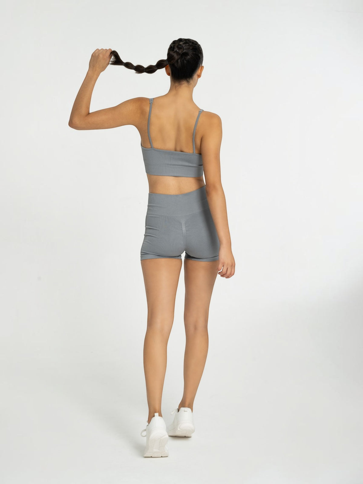 W-Neck Seamless V-Neck Adjustable Strap Ribbed 2-Piece Workout Shorts Set (Bra & Biker Shorts)